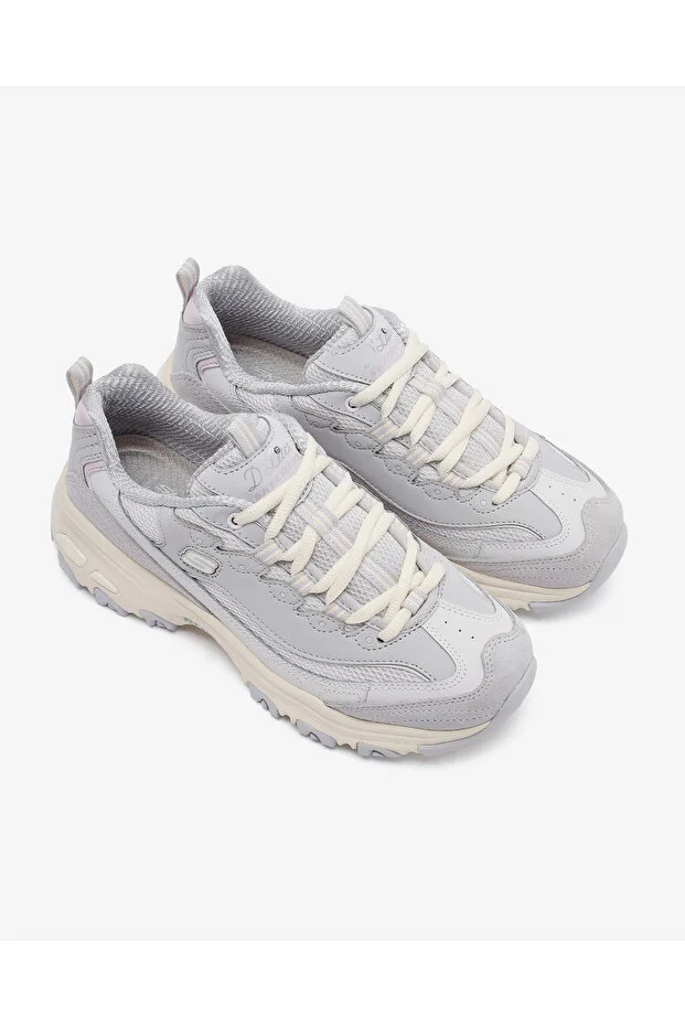 حذاء رياضة من skechers