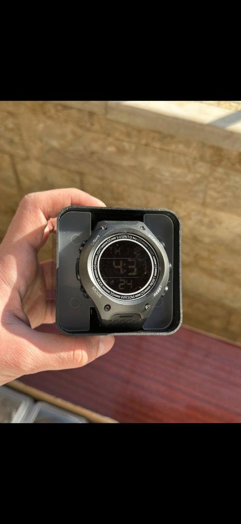 ساعة رياضية رقمية متعددة الوظائف – تصميم عملي