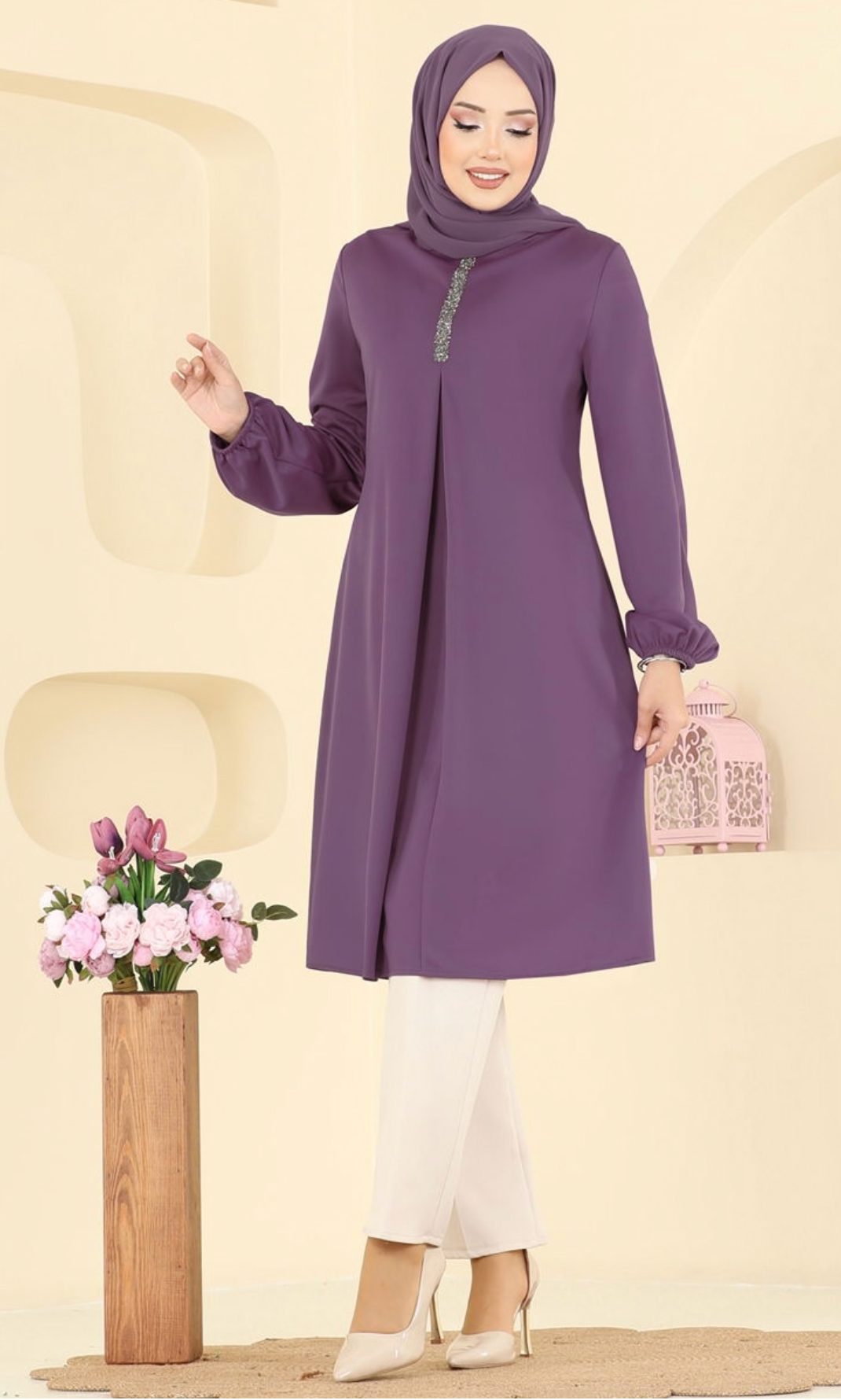 بلوزة طويلة بلون الليلك الفاتح للمحجبات