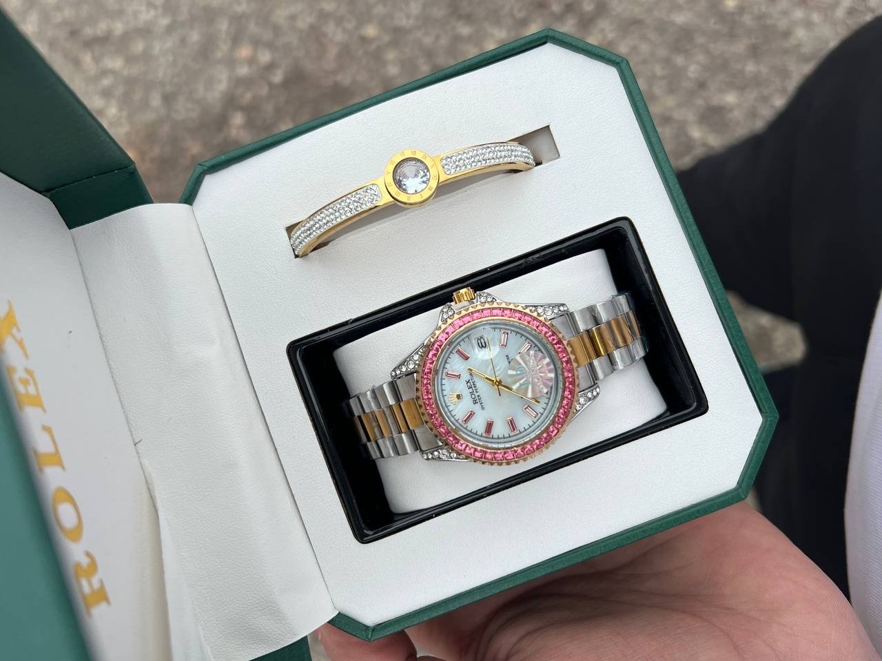 بكج نسائي ملكي