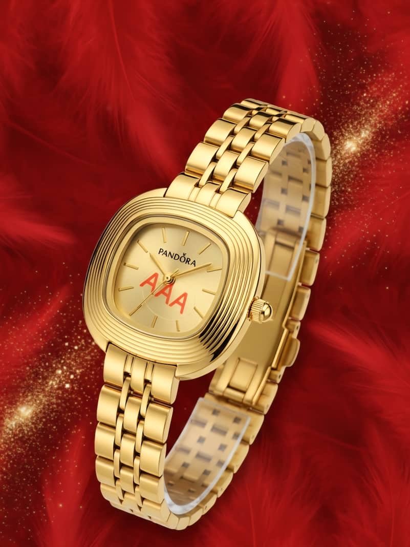 ساعة يد من باندورا