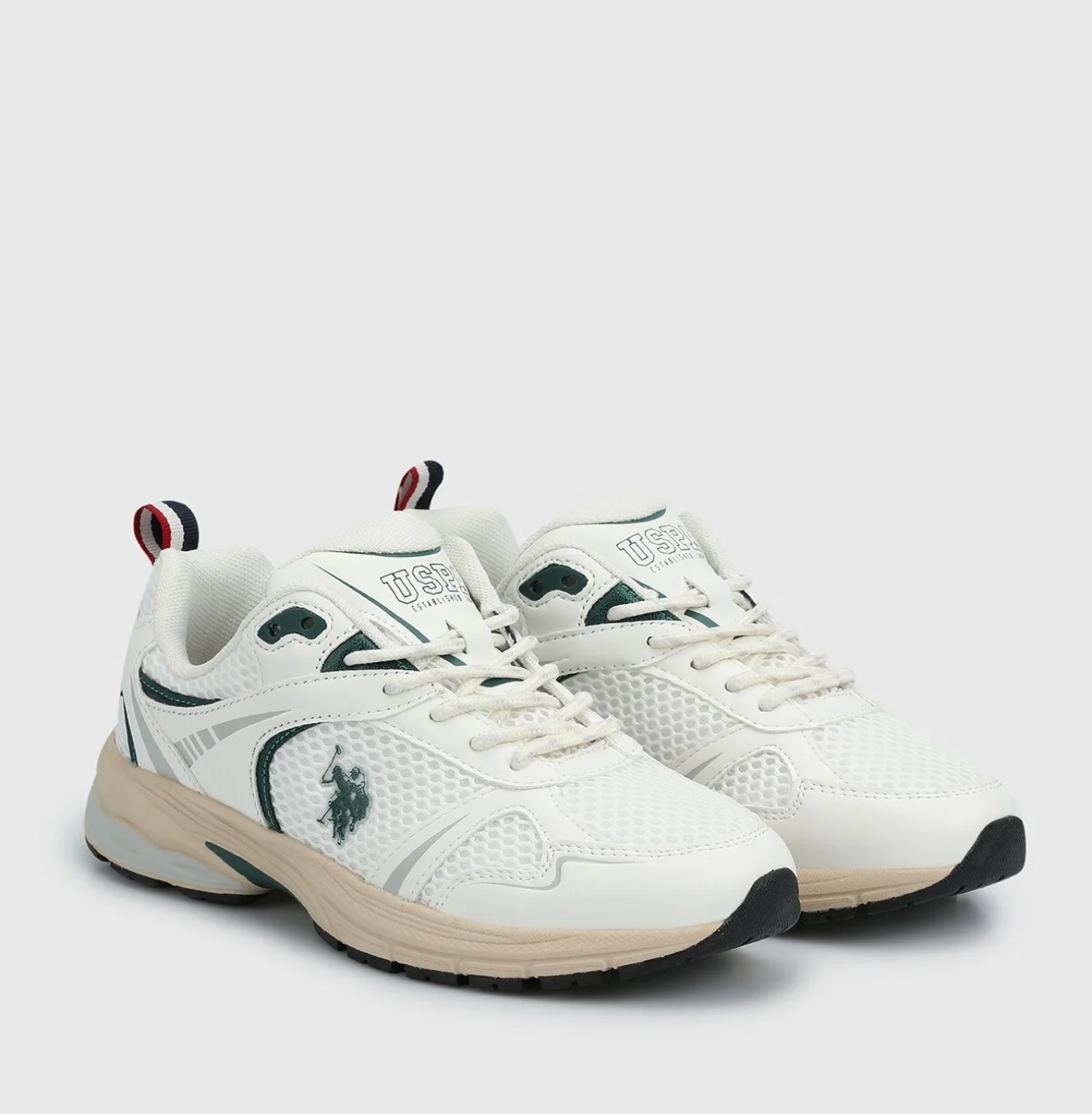 حذاء دانفي الرياضي باللون الأبيض للنساء من US POLO
