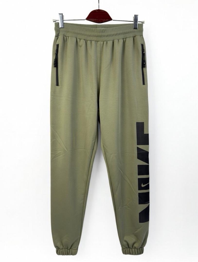 بنطال رياضي